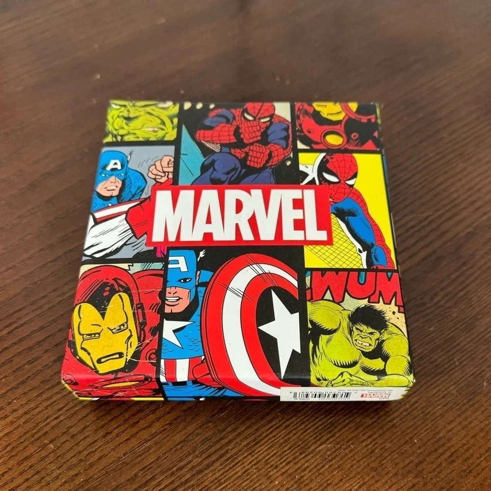 Marvel Comic Tri-Fold Wallet with chain. 90s skater boy appeal